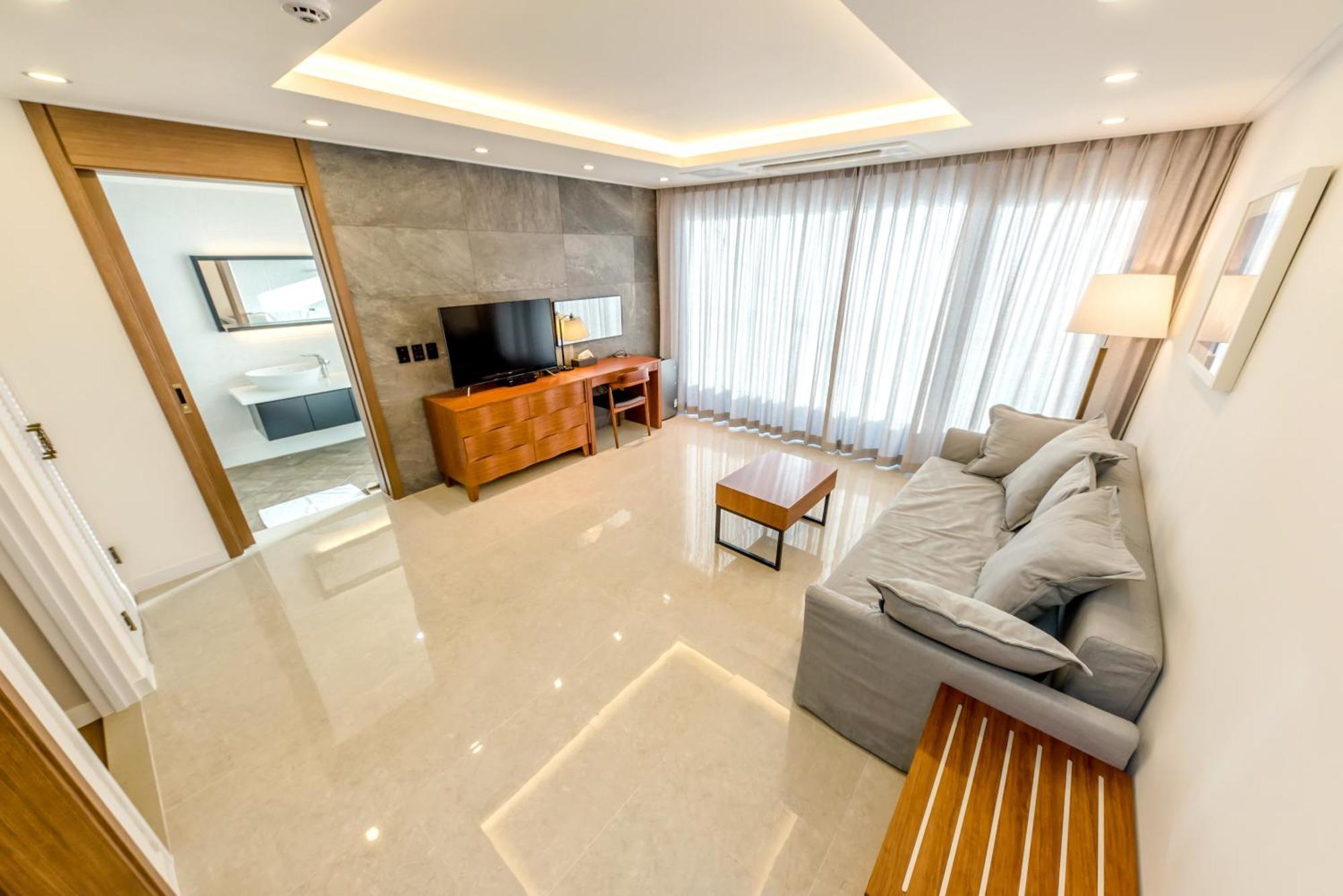 Arts Spa&Poolvilla Jeju Esterno foto